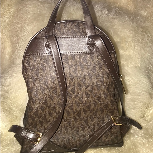 Michael Kors  brown/ black backpack with trim fur - Picture 4 of 8